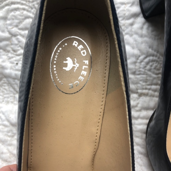 Ladies Talbots Red Fleece shoes Size 9 1/2 - Picture 4 of 5